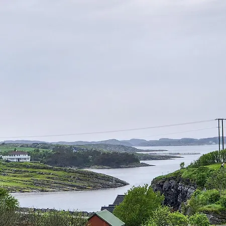 Feriehus 4 Bedroom Beautiful In