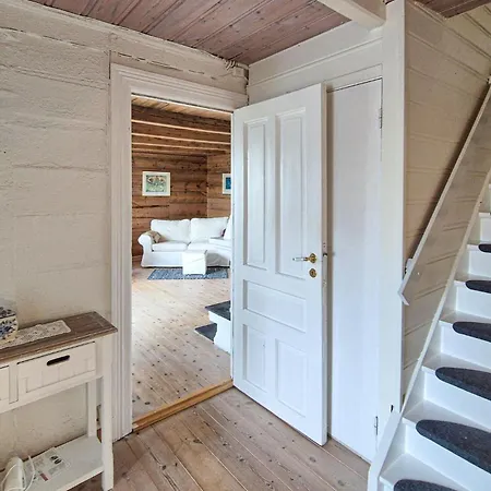 Feriehus 4 Bedroom Beautiful In *